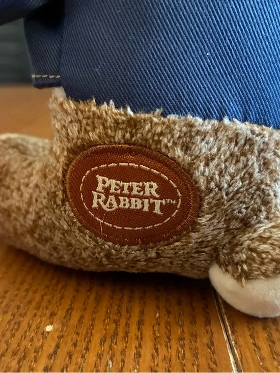 Peter Rabbit Talking Plush - Picture 3 of 3